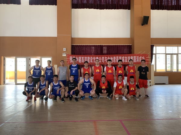 合影1.jpg